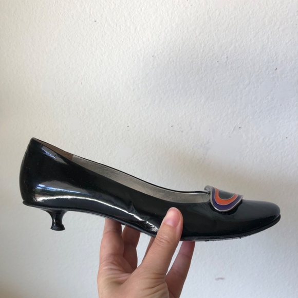 Patent black kitten heel shoes - Picture 6 of 7